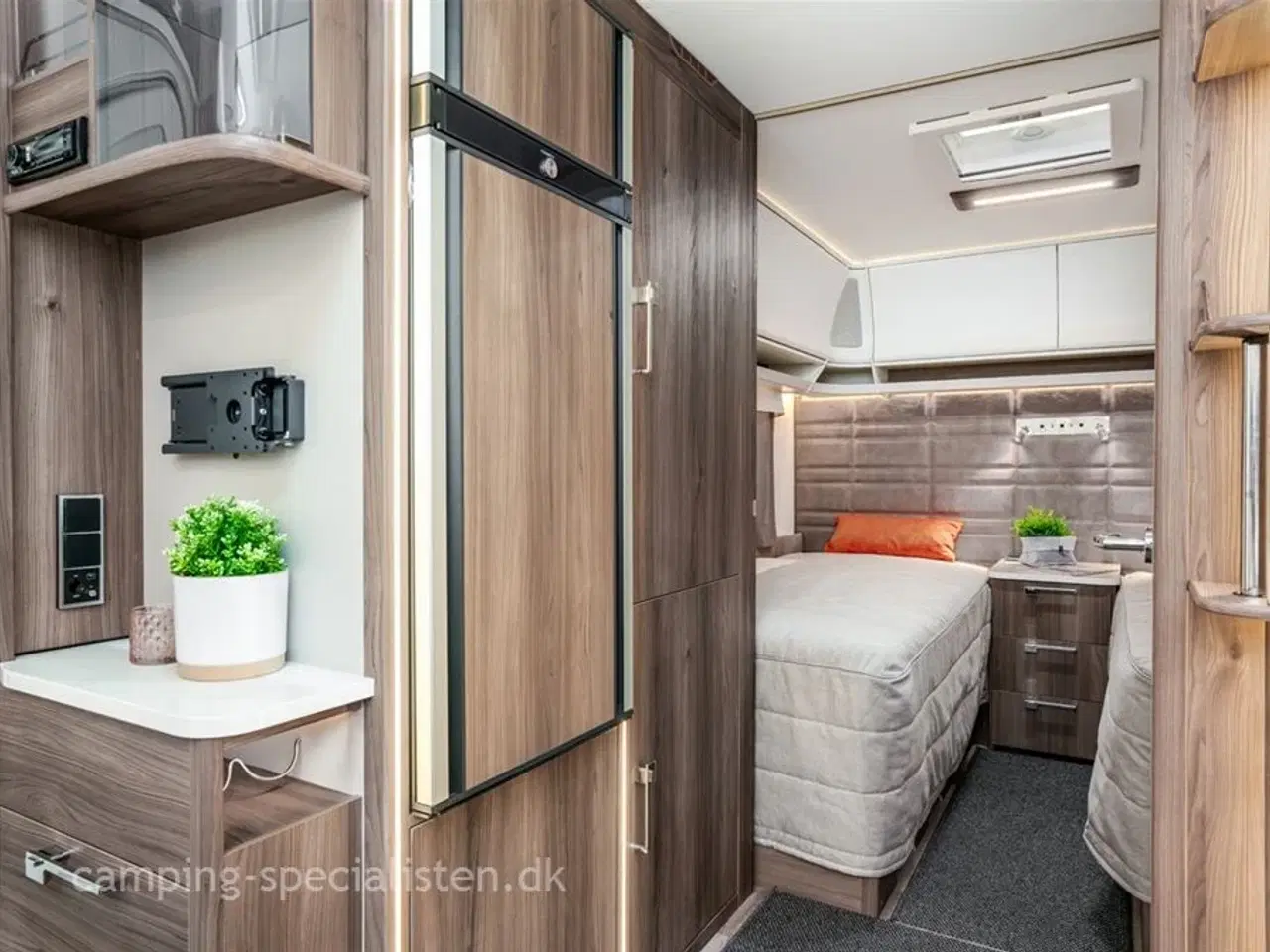 Billede 5 - 2024 - Kabe Smaragd 540 GLE KS Premium Line Kabe 540 GLE KS PREMIUM LINE model 2024 kan snart ses i Silkeborg