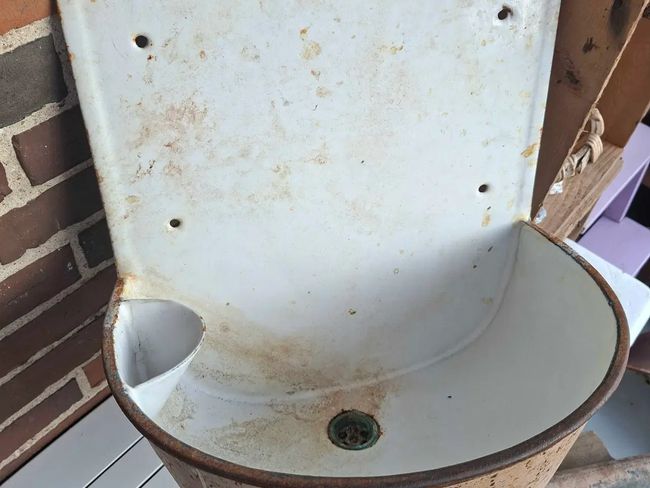 Billede 4 - Gammel vask i metal