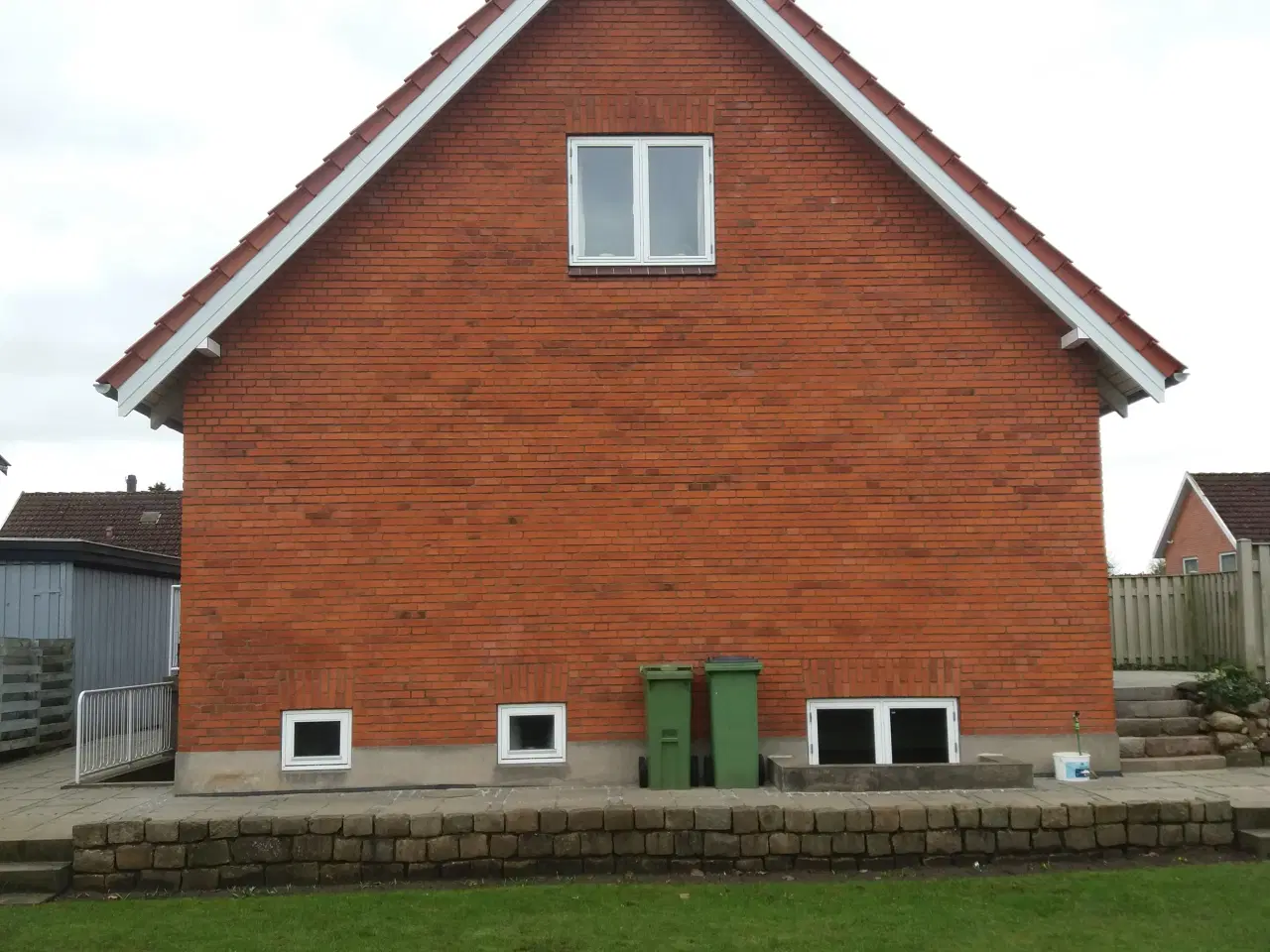 Billede 2 - DOBBELTVINDUE - SIDEHÆNGT