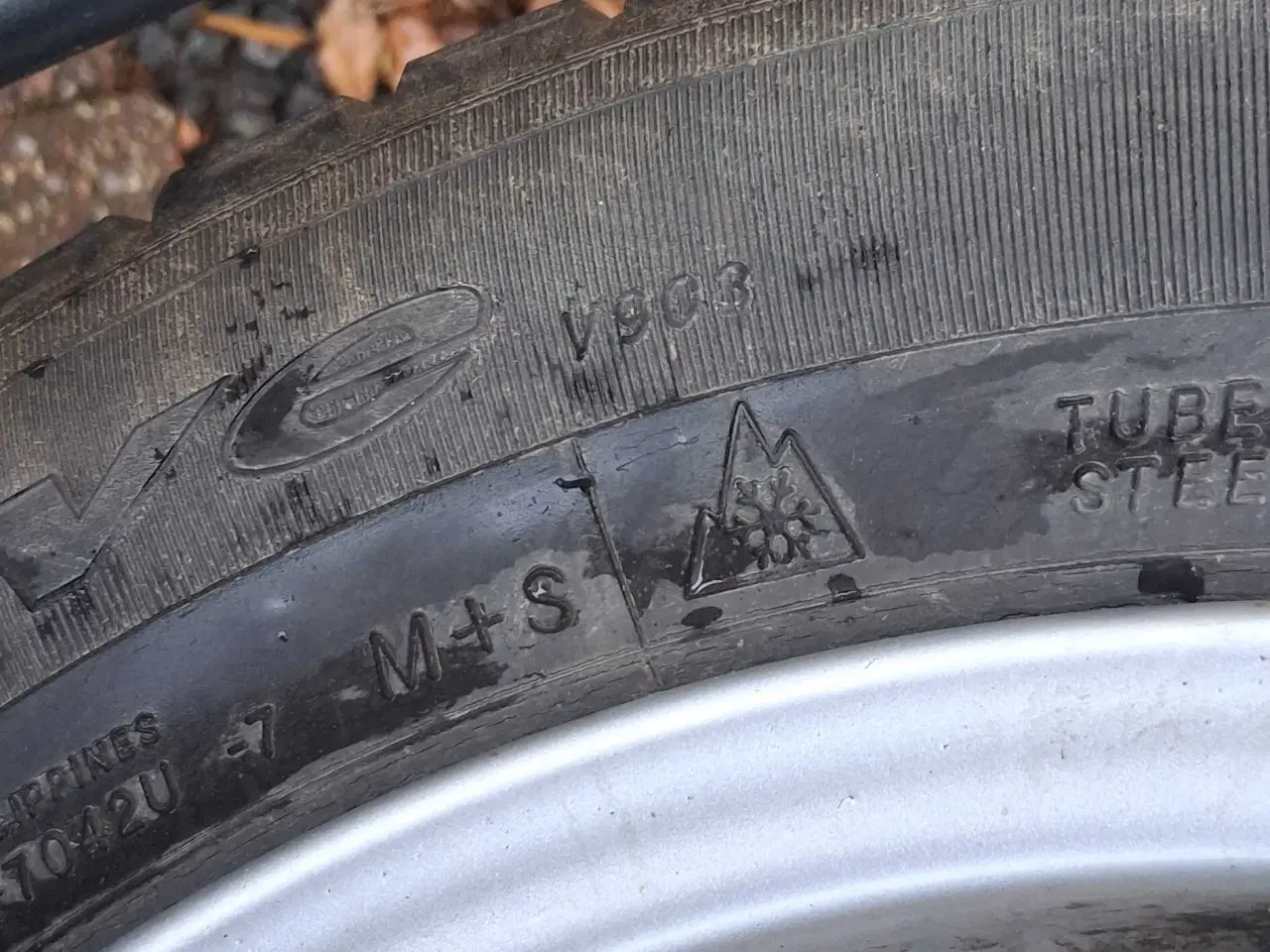 Billede 4 - Vinterhjul med alufælge