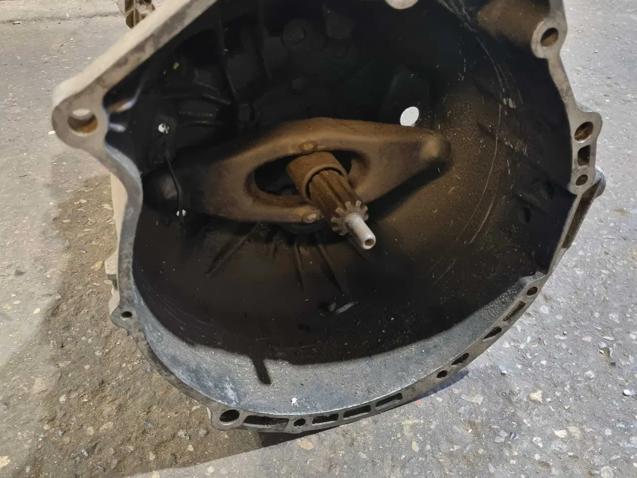 Billede 5 - Bmw e30 Getrag 260 gearkasse