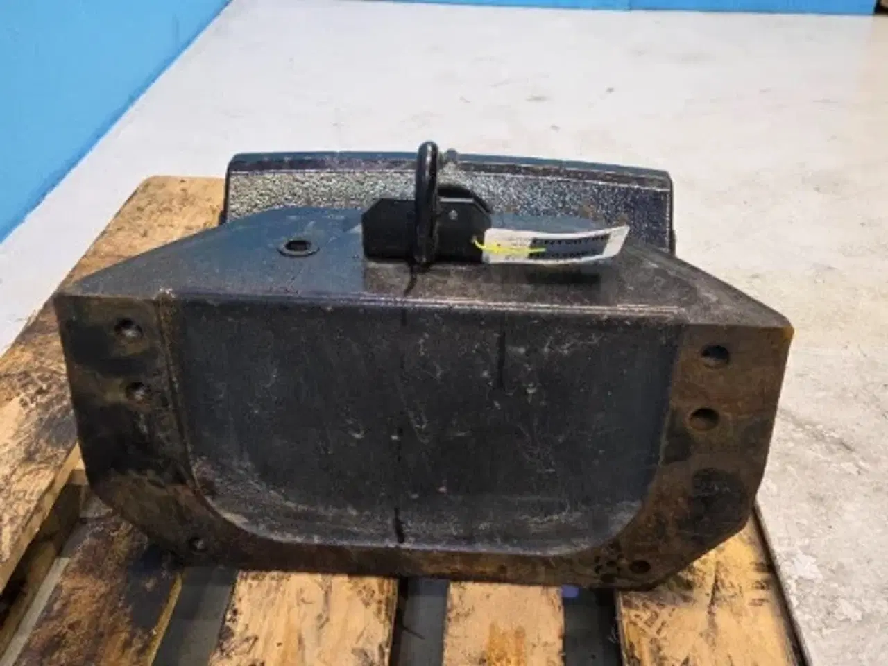 Billede 4 - New Holland T7.220 Vægtholder 84232748