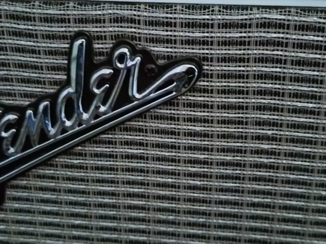 Billede 1 - God, praktisk og let Fender rør guitarforstærker 