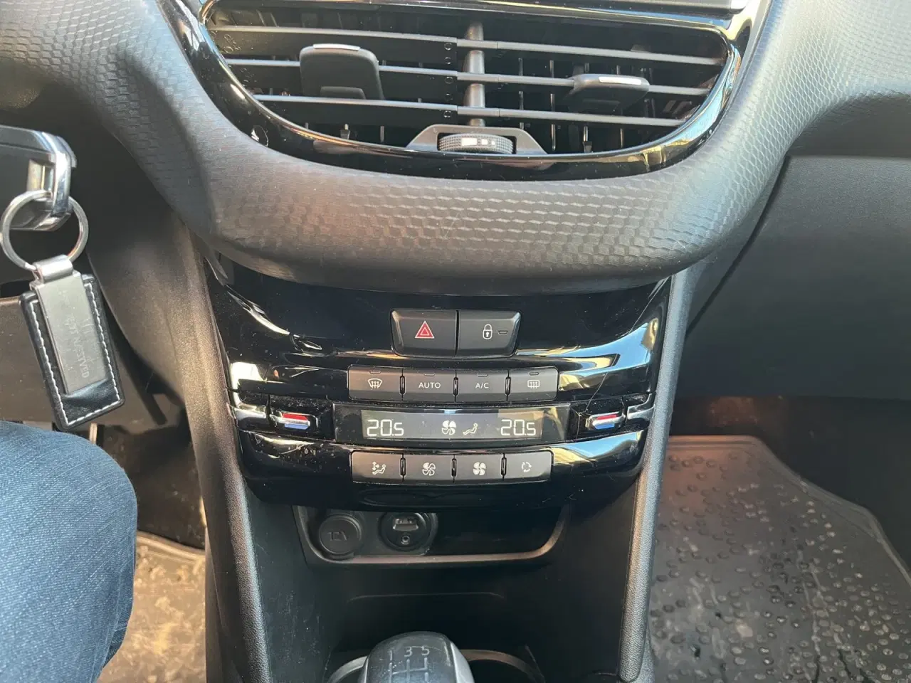 Billede 13 - Peugeot 208 1,6 BlueHDi 100 Desire Sky