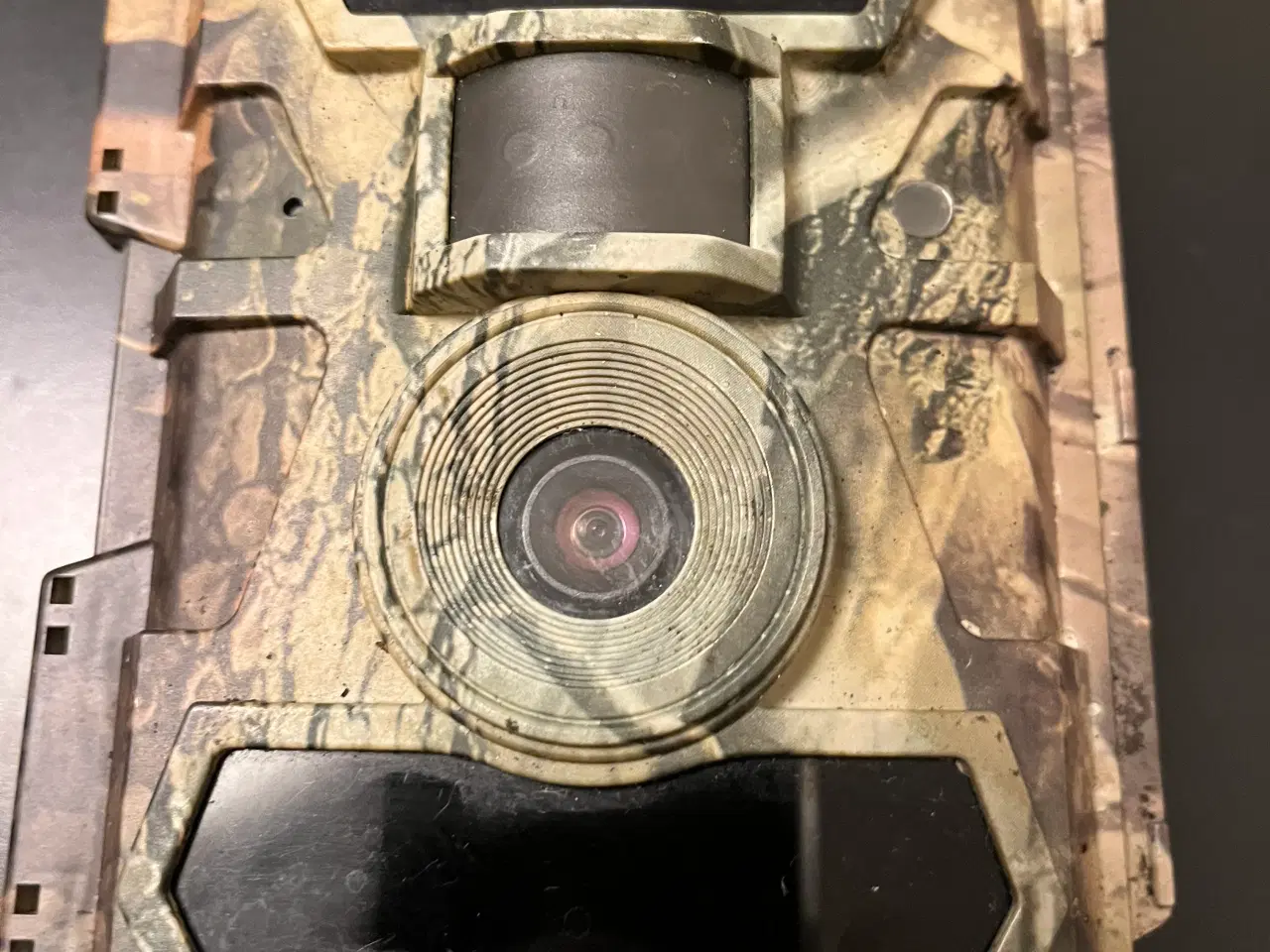 Billede 4 - Vildtkamera m. låsbar stål sikringsboks