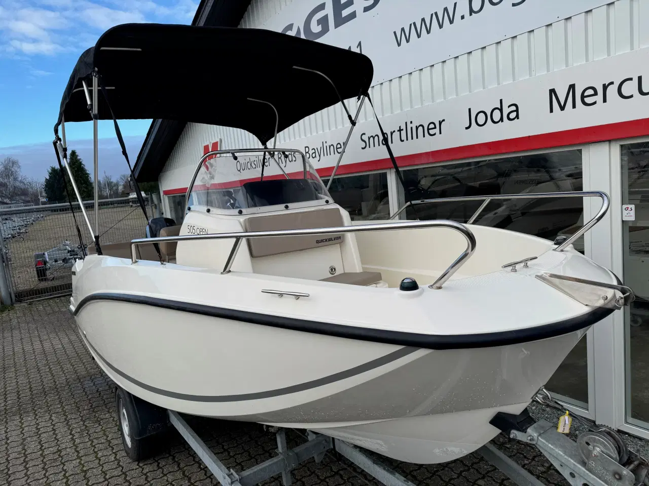 Billede 4 - Activ 505 Open med F60 Mercury-EFI 4 takt og 1000 kg Brenderup trailer.