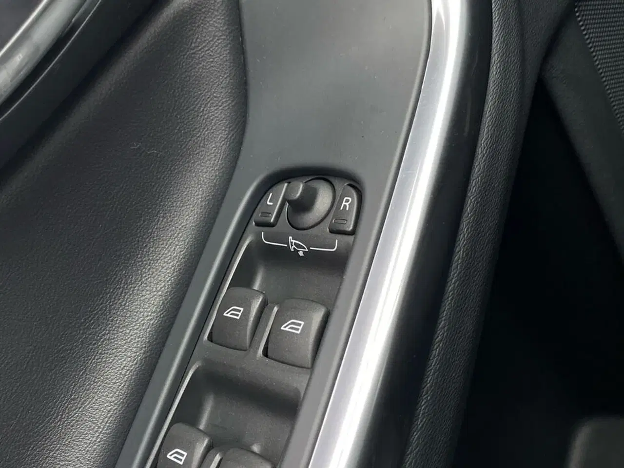 Billede 21 - Volvo V60 2,0 T4 R-design 190HK Stc 6g Aut.