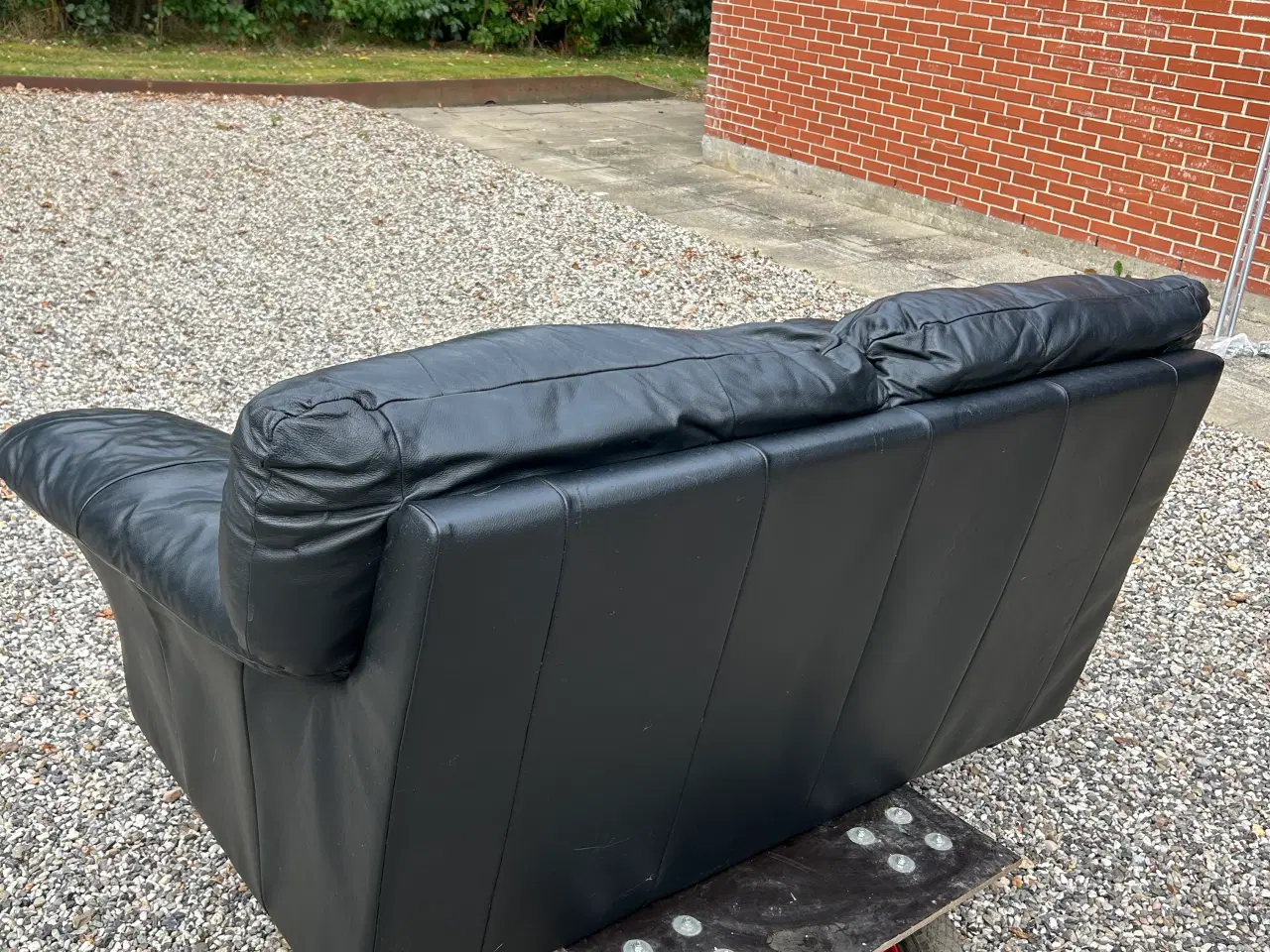 Billede 4 - Sort læder sofa til 2 pers.