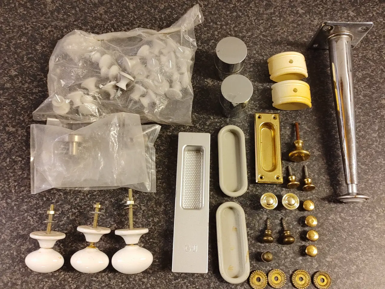 Billede 2 - Skabs/skuffe greb, solister