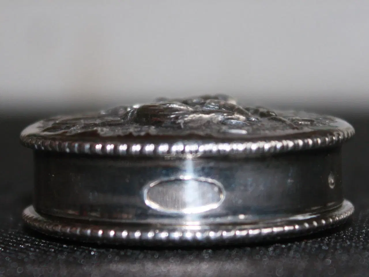 Billede 5 - Pilleæske af sølvplet