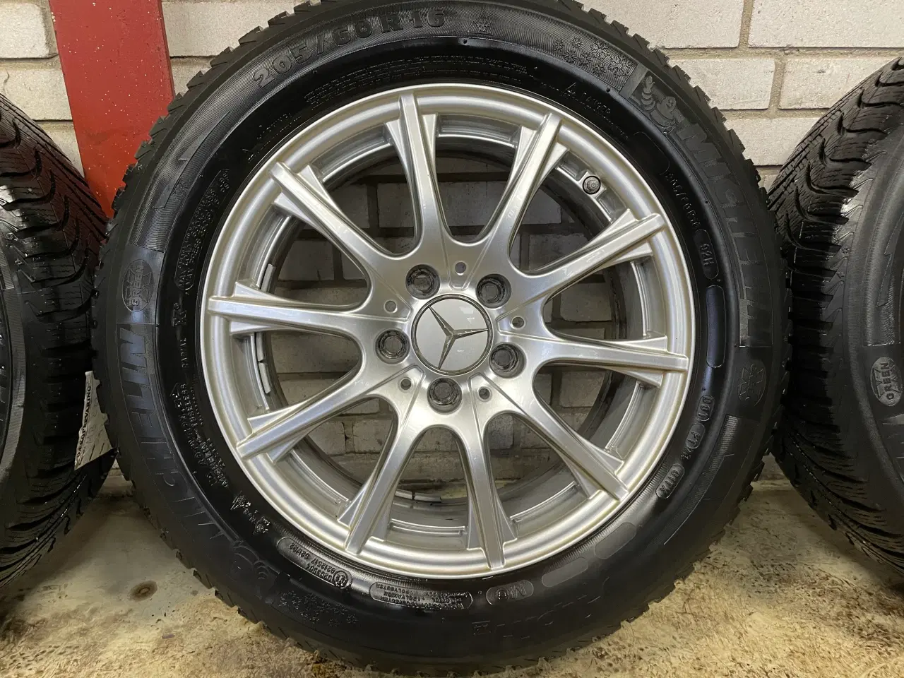 Billede 6 - 16 Mercedes C klasse 205/60/16 Ref.285 vinter