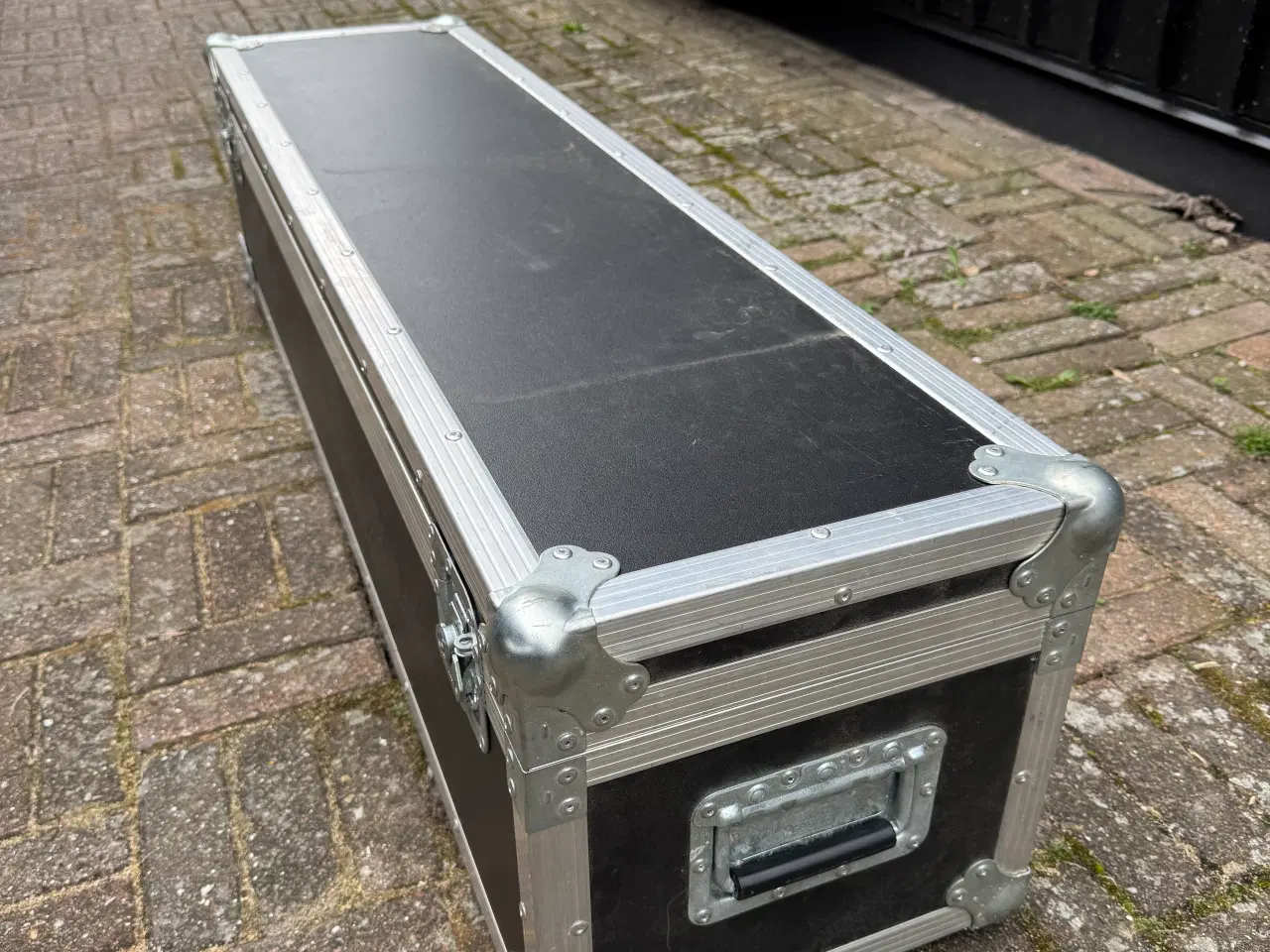 Billede 1 - Våbenkuffert til 3 våben, specialbygget flightcase