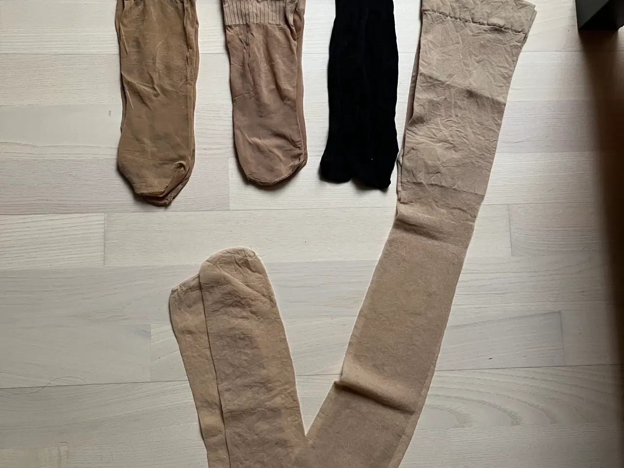 Billede 1 - Nylonstrømper 