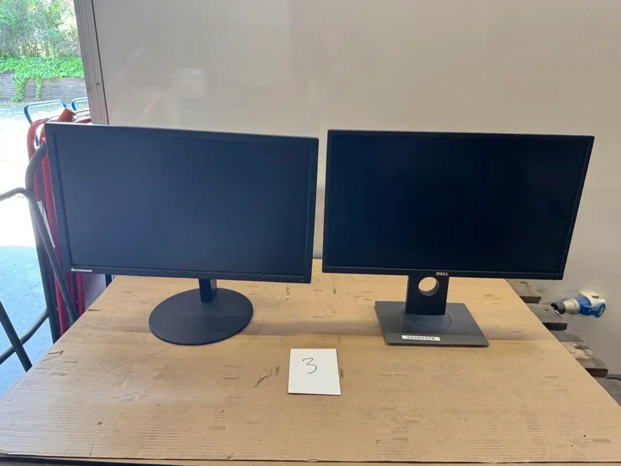 Billede 1 - 2 stk. Lenovo/Dell 24" Skærme