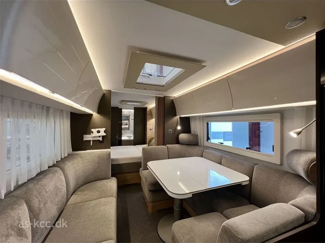 Billede 9 - 2021 - Adria Alpina 663 HT Alde Centralvarme   Adria Alpina 663 HT årg. 2021. 4 sovepladser, 6 siddepladser