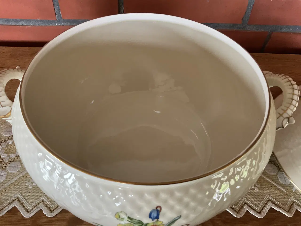 Billede 3 - Njal. Suppeterrin