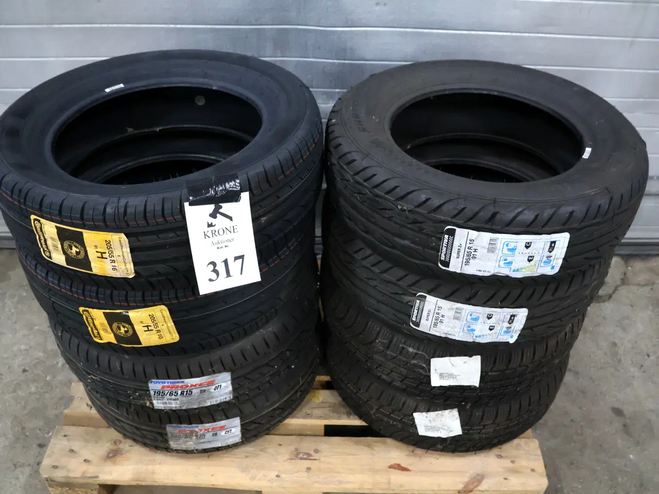 Billede 2 -  8 Stk Dæk, se mål på billede eller i beskrivelse 