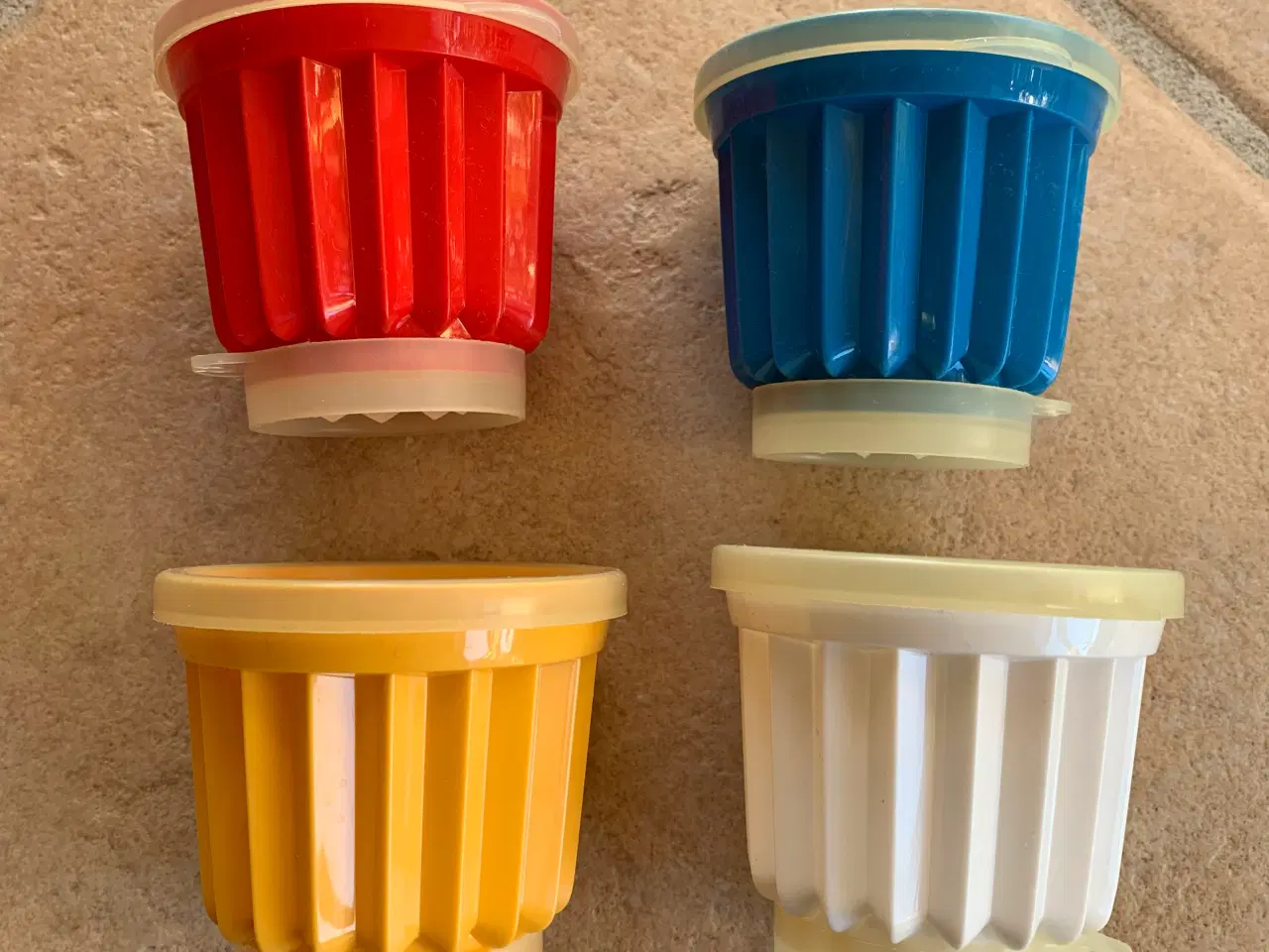 Billede 1 - Tupperware is forme 4 stk 