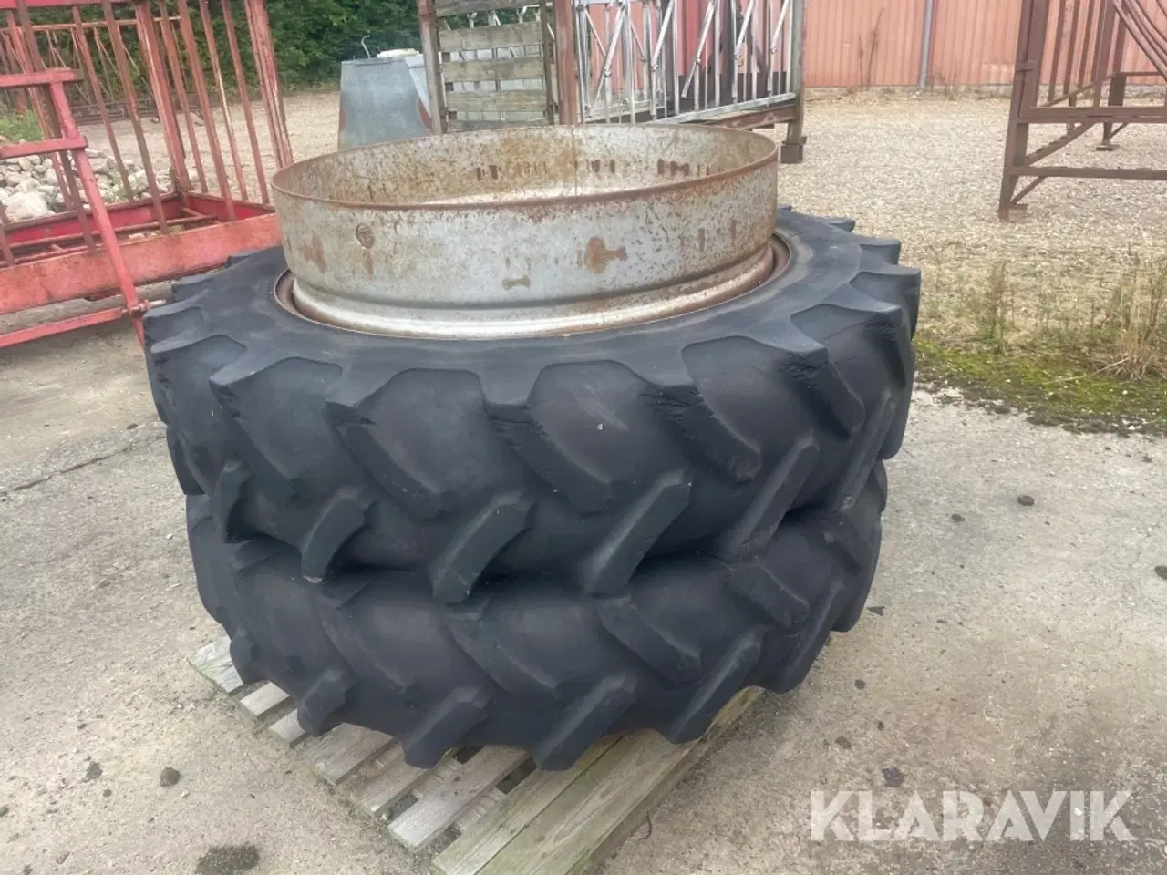 Billede 6 - Tvillingehjul Michelin 13.6R38