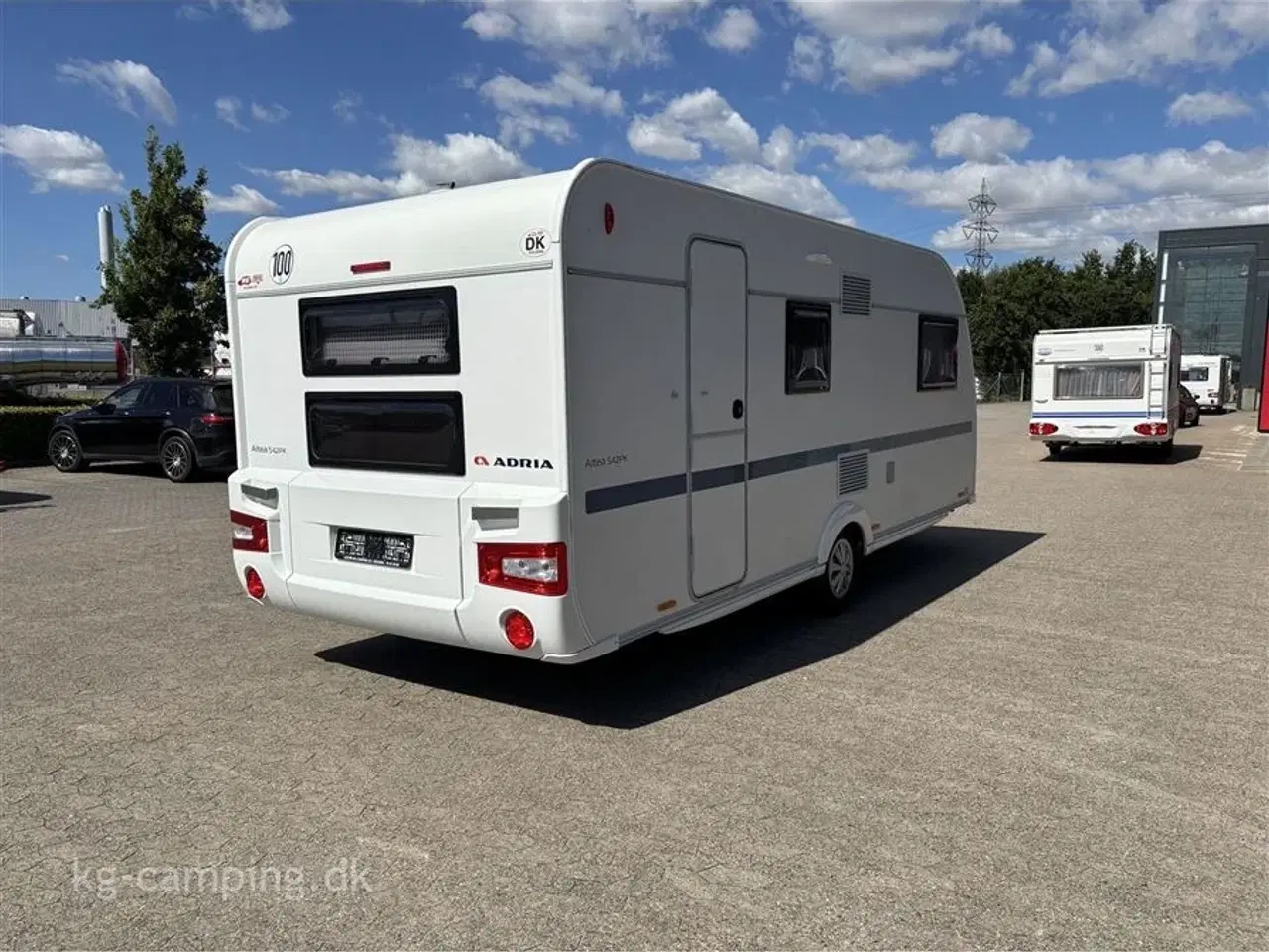Billede 4 - 2022 - Adria Altea 542 PK   Familievogn med køjer og moderne indretning