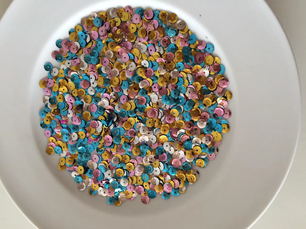 Billede 5 - Perler og Pailletter