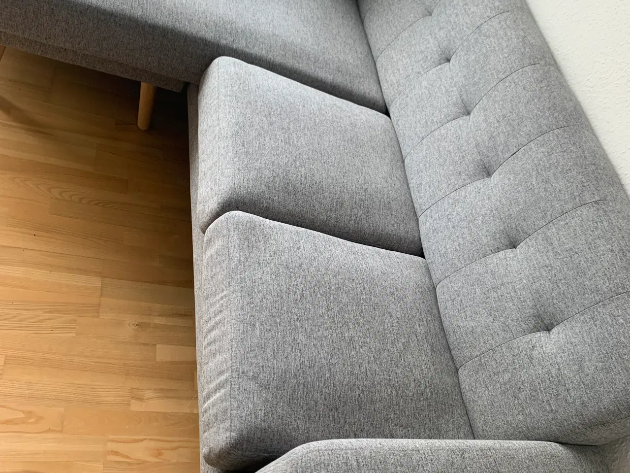 Billede 3 - Lysegrå Sofa