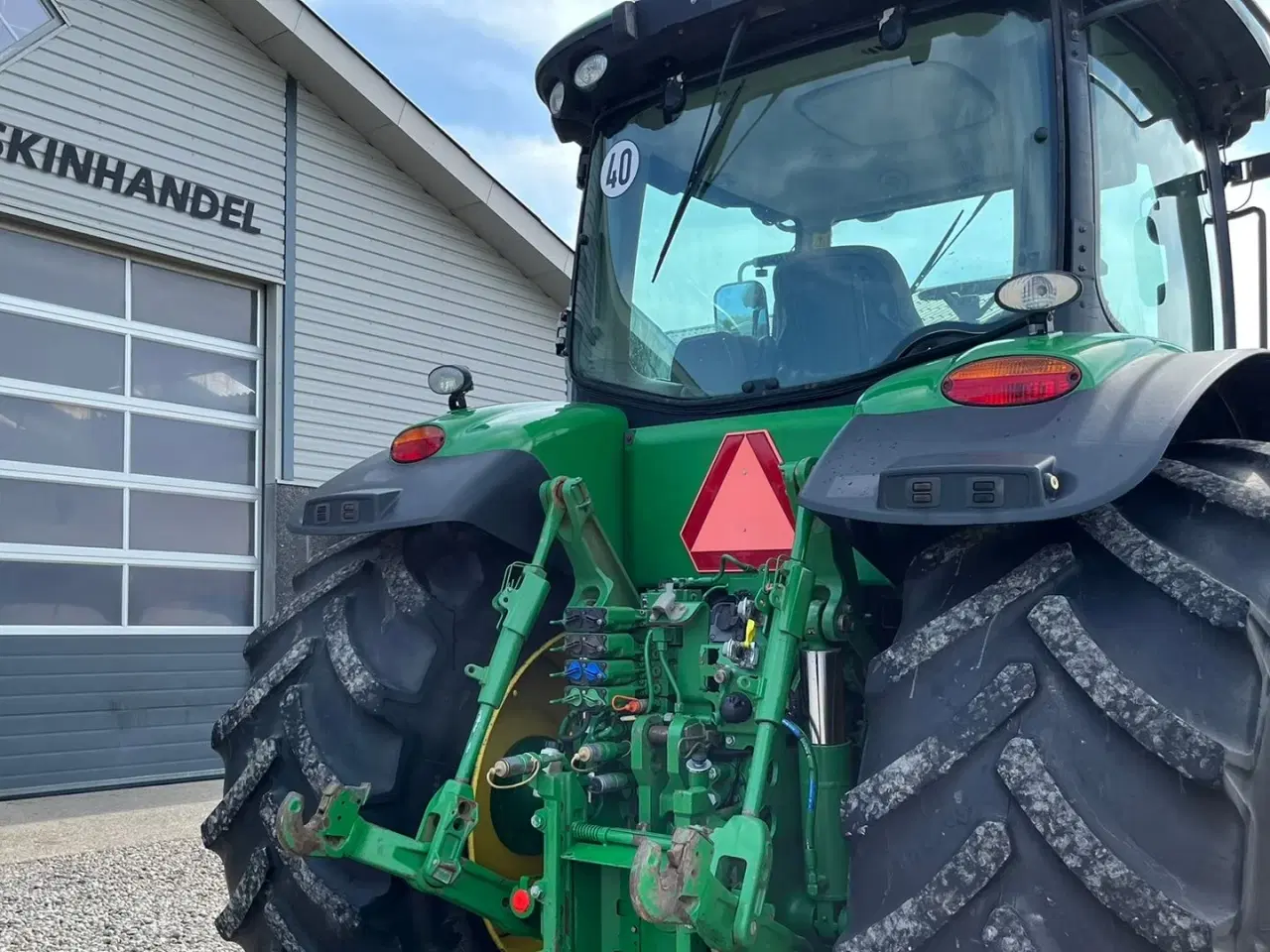 Billede 23 - John Deere 7230R Med frontlift. Stor stærk traktor til små penge