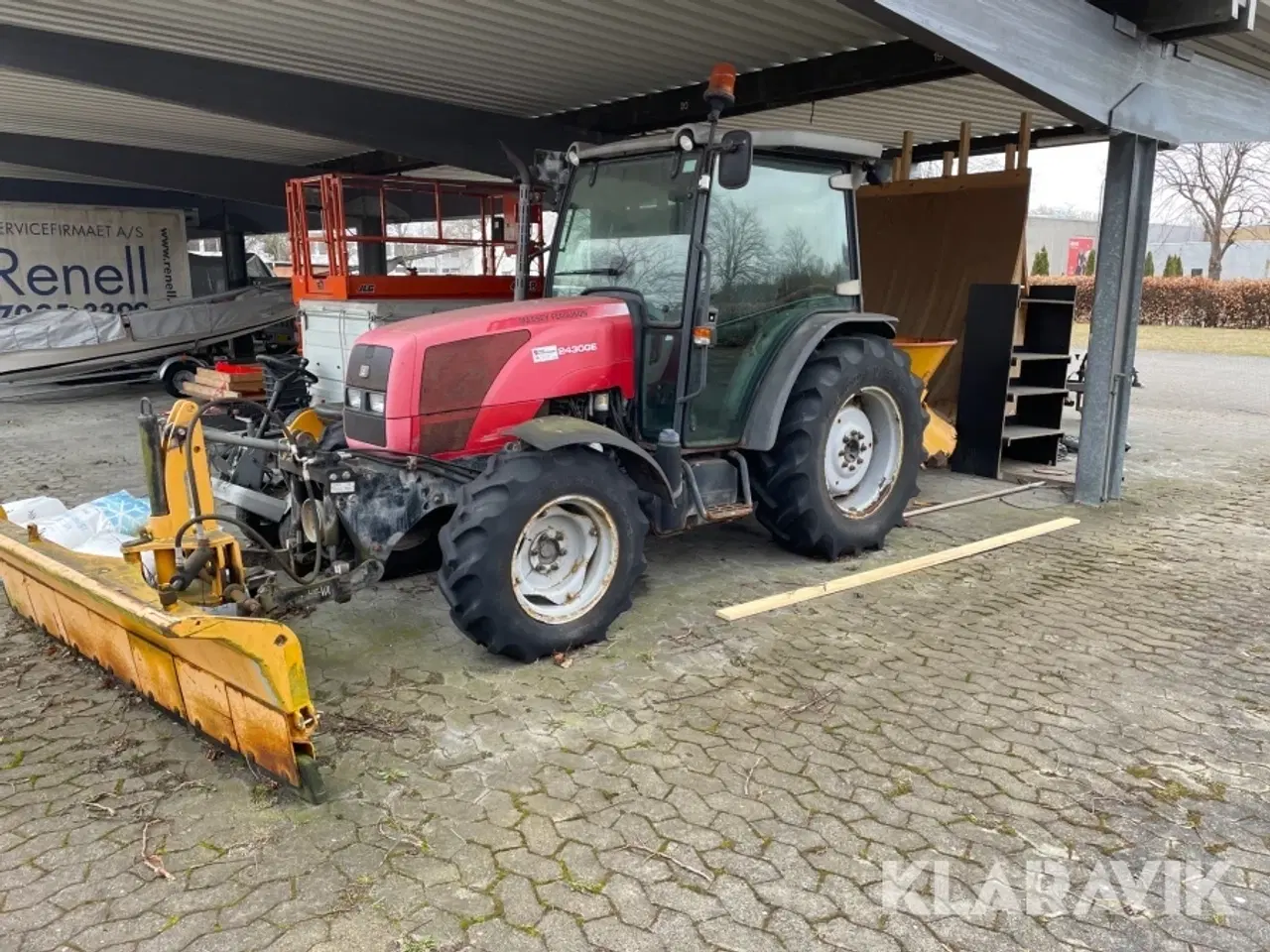 Billede 1 - Traktor Massey Ferguson 2430GE