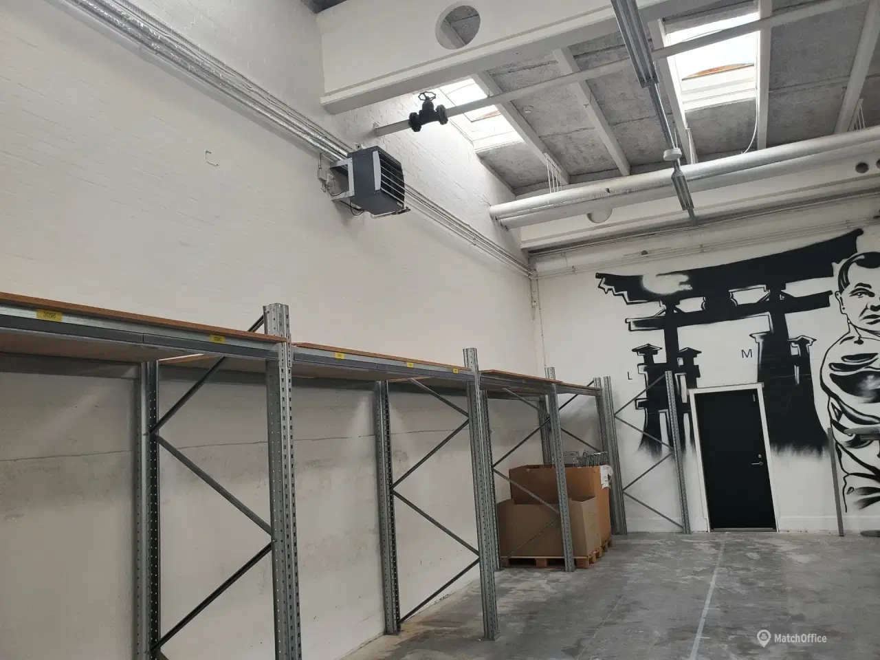 Billede 8 - Centralt beliggende højloftet lager i Køge tæt ved motorvejsafkørsel 32