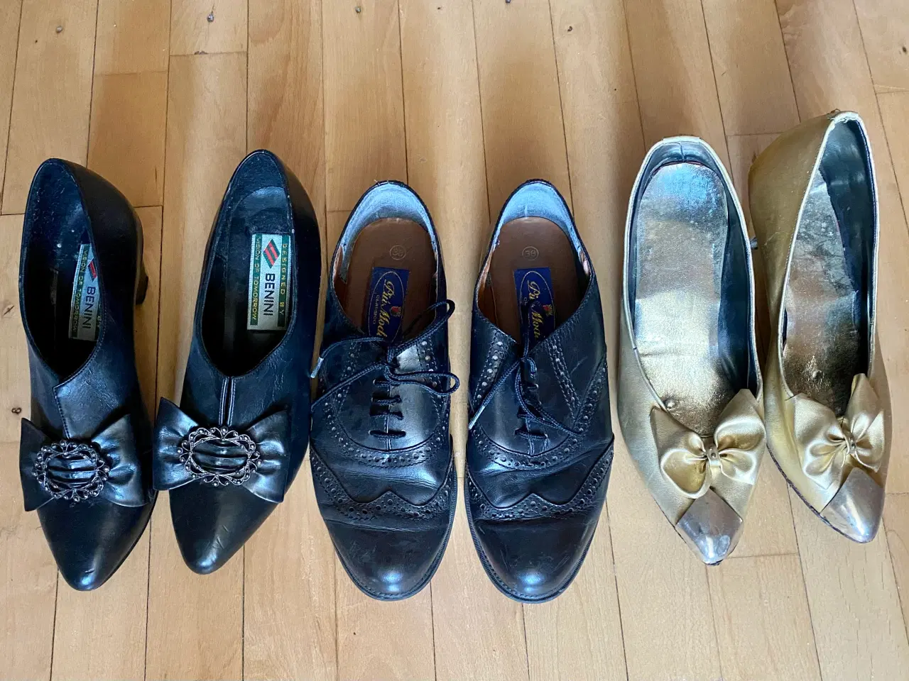 Billede 1 - Diverse sko i størrelse 38