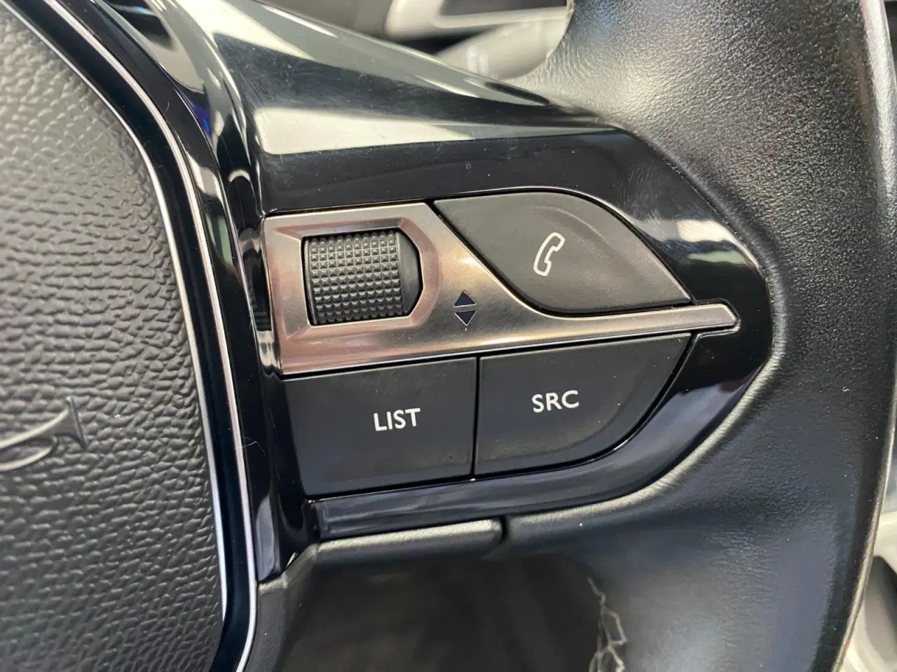 Billede 16 - Peugeot 3008 1,6 BlueHDi 120 Allure