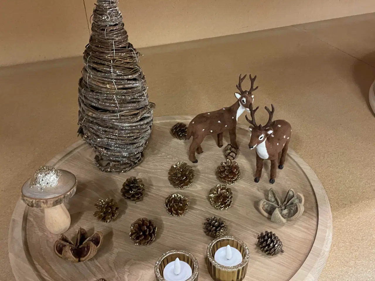 Billede 2 - Bakken er til alt og flot at servere på.