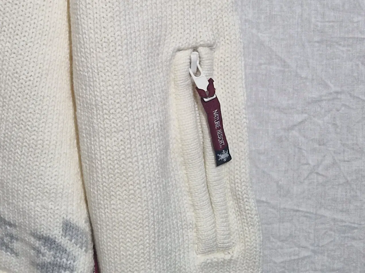 Billede 3 - Nature Resort creme sweater, størrelse M