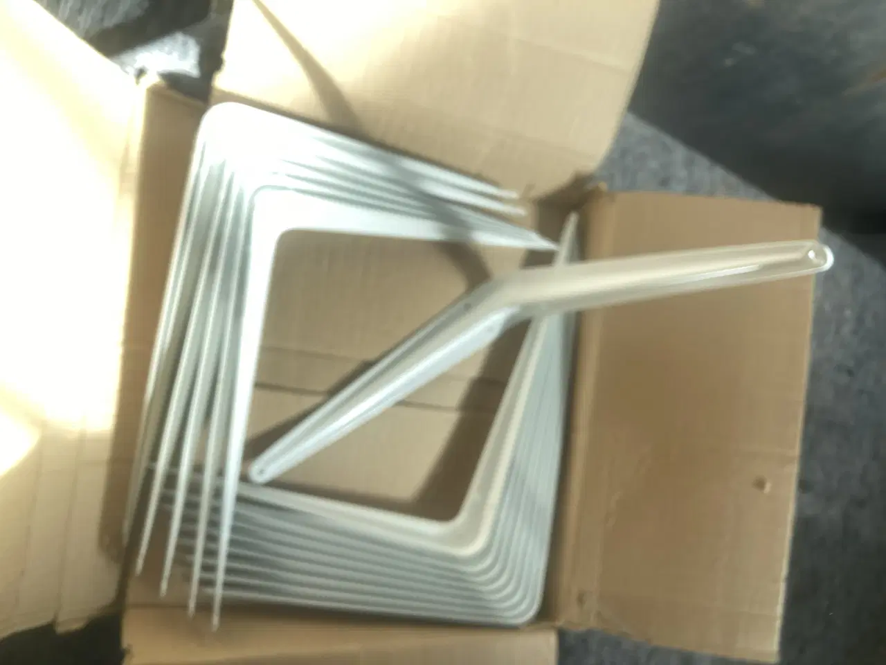 Billede 1 - Habo hyldeknægt hvid 350mm