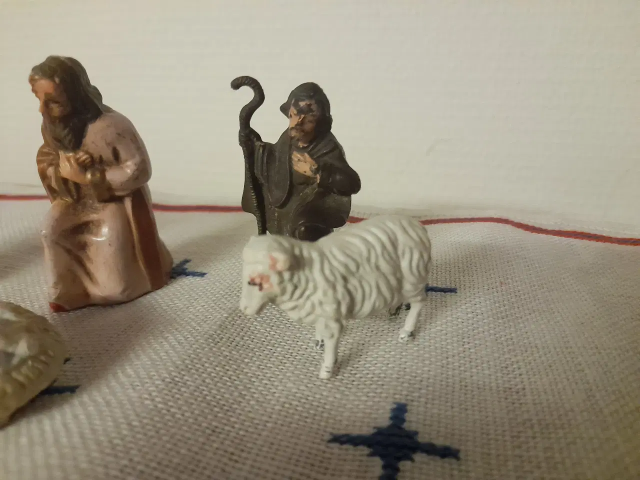 Billede 4 - Krybbespilsfigurer ( 5 dele).