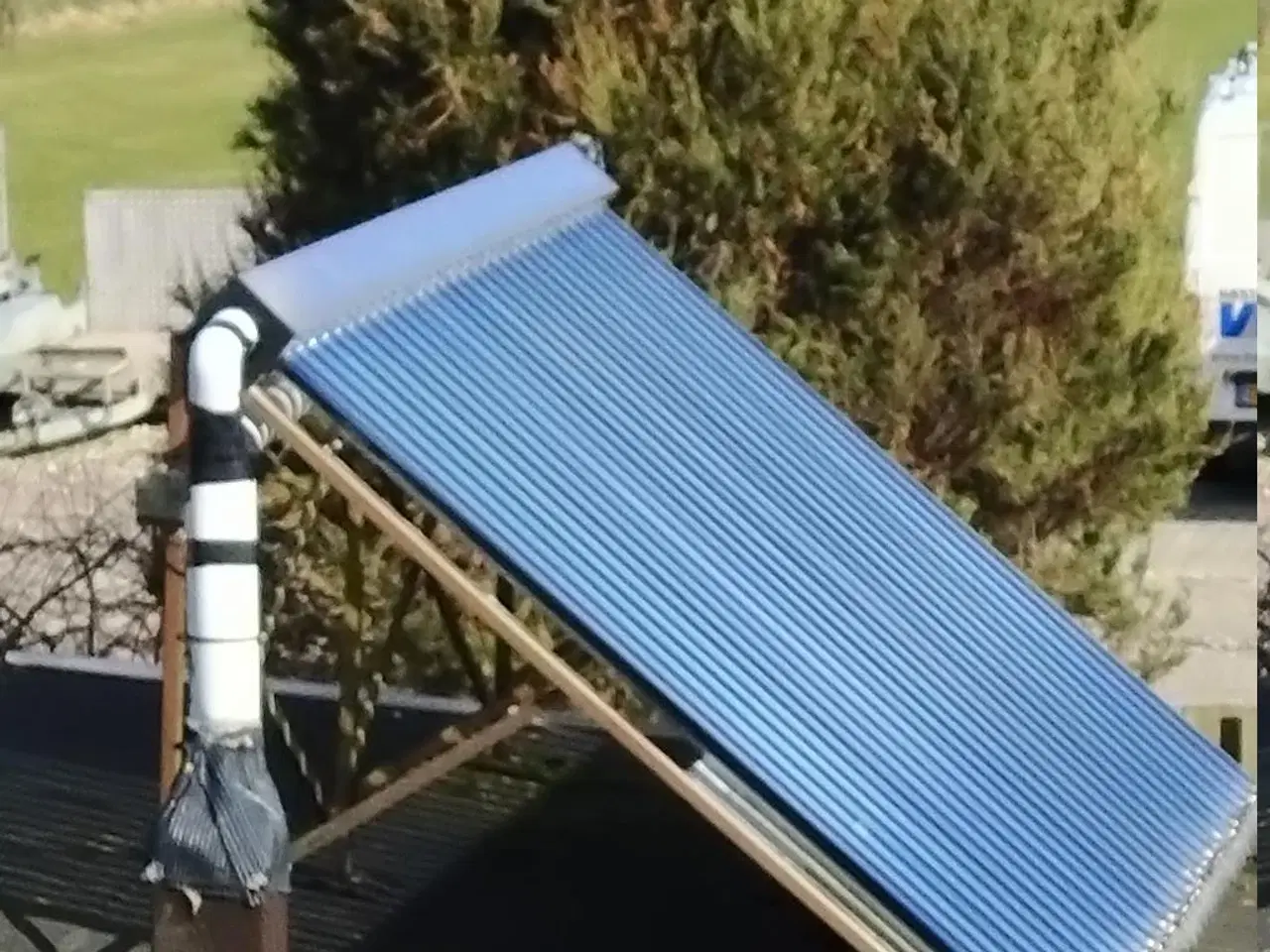 Billede 1 - solfangeranlæg m. 30 vacumrør 