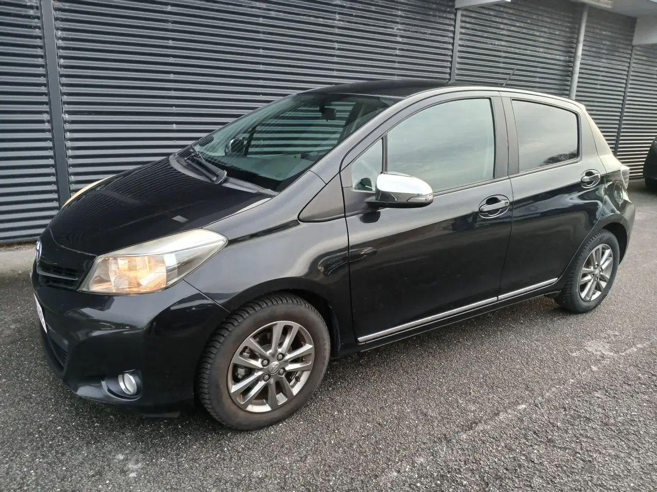 Billede 1 - Toyota Yaris 1,0 VVT-i T2 Style 69 HK 5 dørs