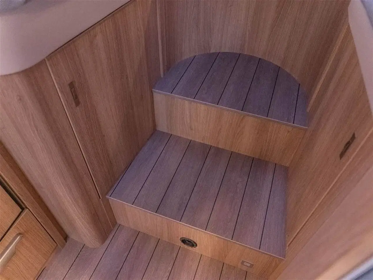 Billede 21 - 2017 - Knaus Sky TI 650 MEG Platinum Selection Automatgear og langsgående senge