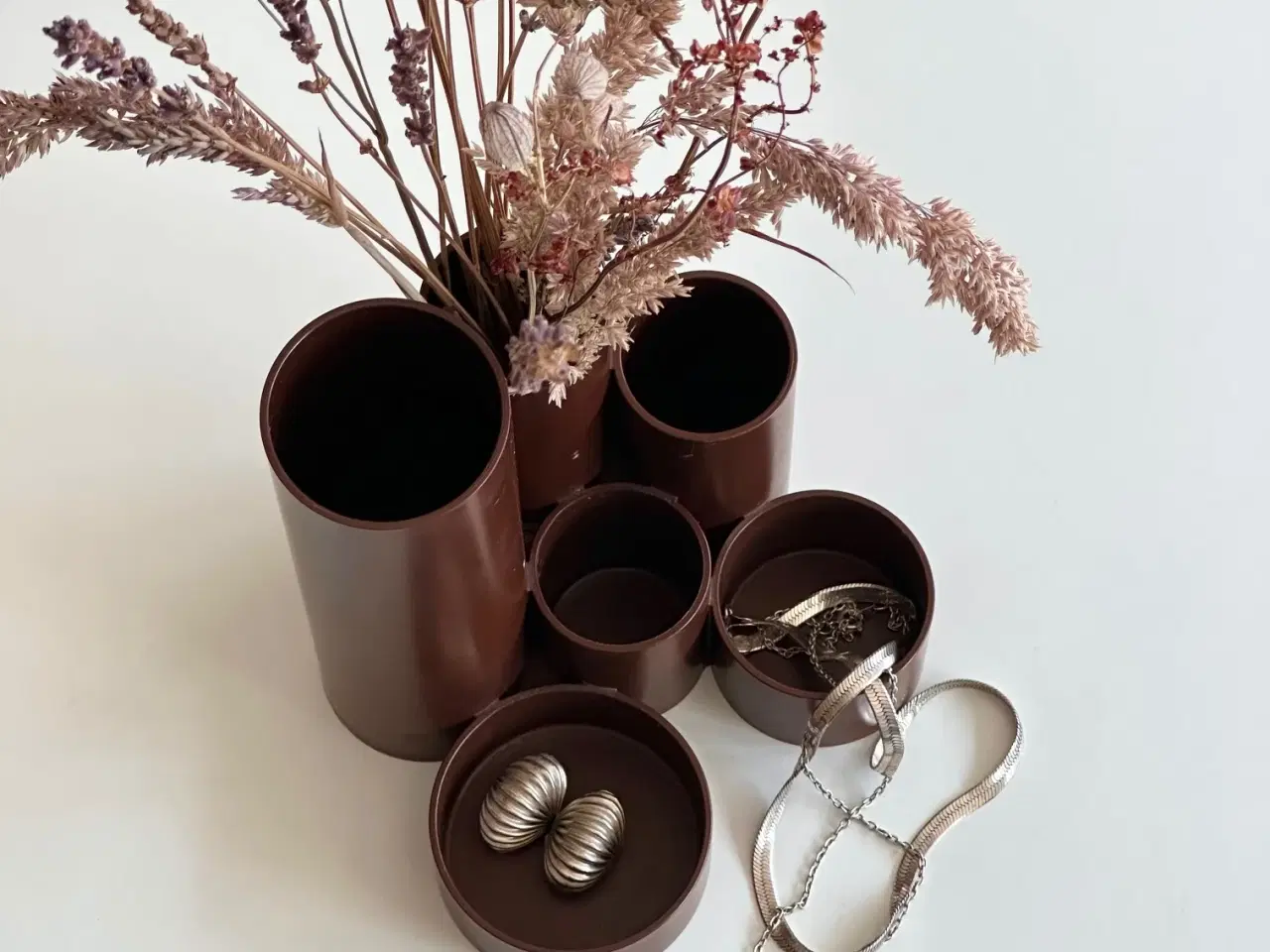 Billede 2 - Abegrotte, brun plast, WG