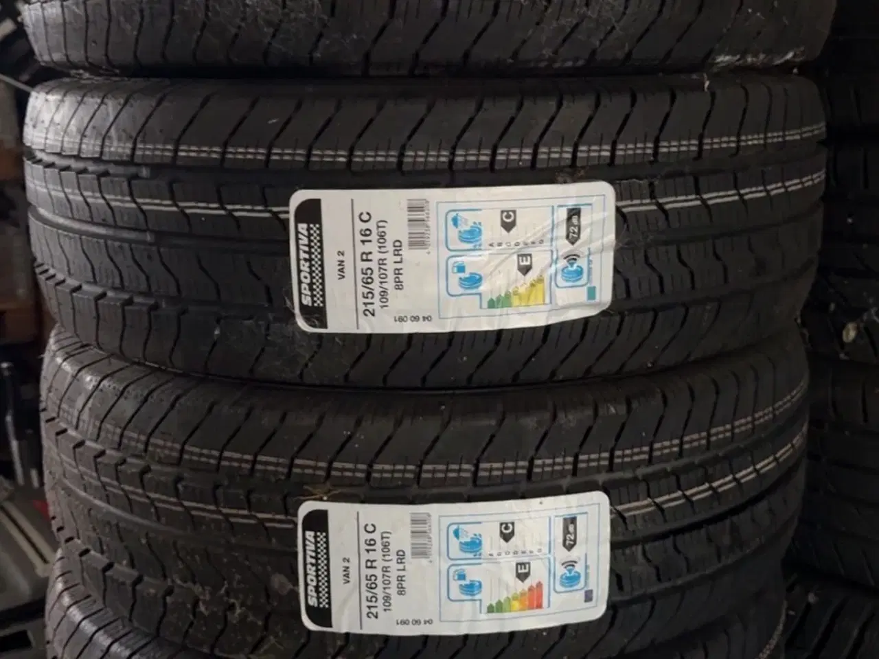Billede 1 - 215/65 R16
