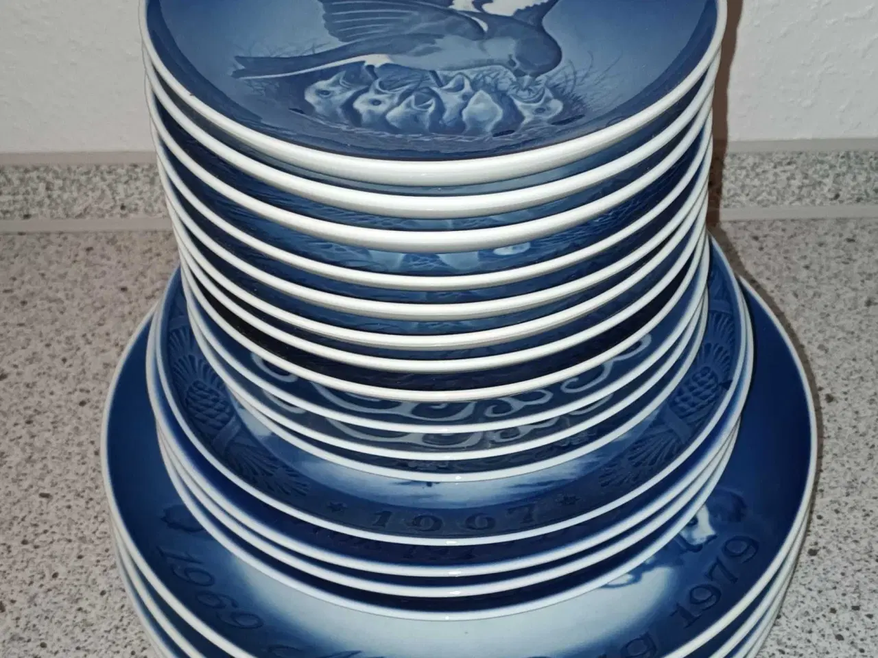 Billede 1 - Platter forskellige motiver og str.