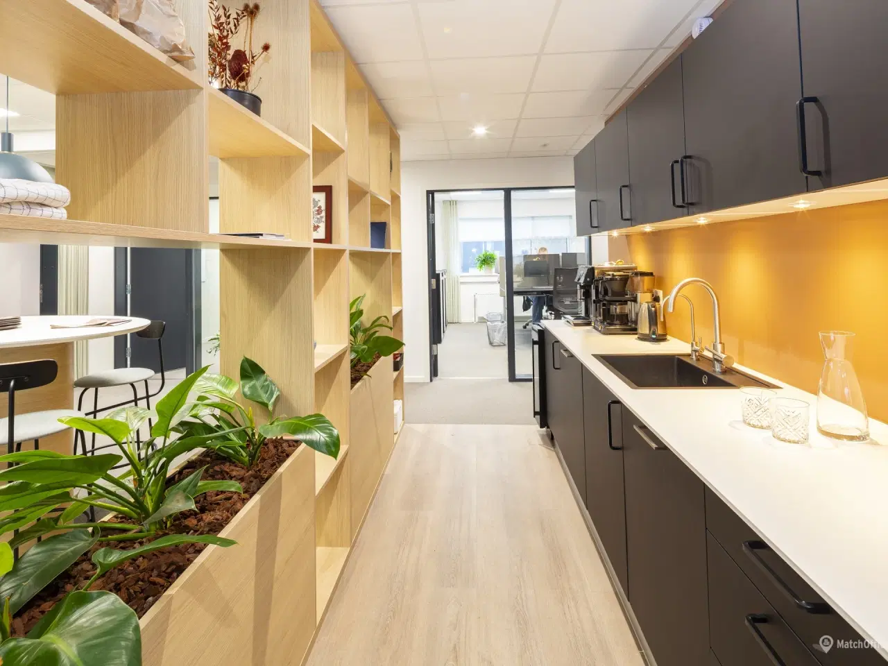 Billede 19 - Velbeliggende nyere moderne kontorlokaler med fælles kantineordning