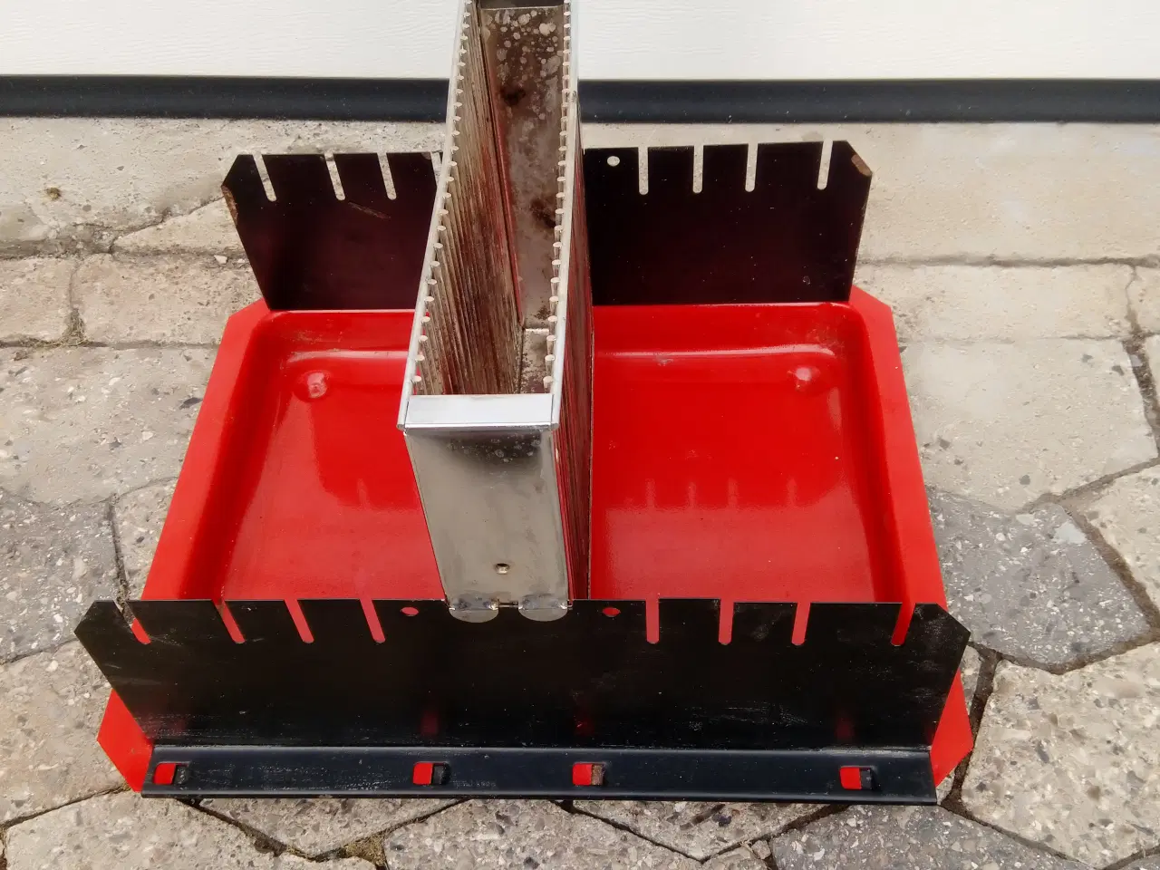 Billede 2 - Bordgrill, campinggrill, sammenklappelig i kuffert