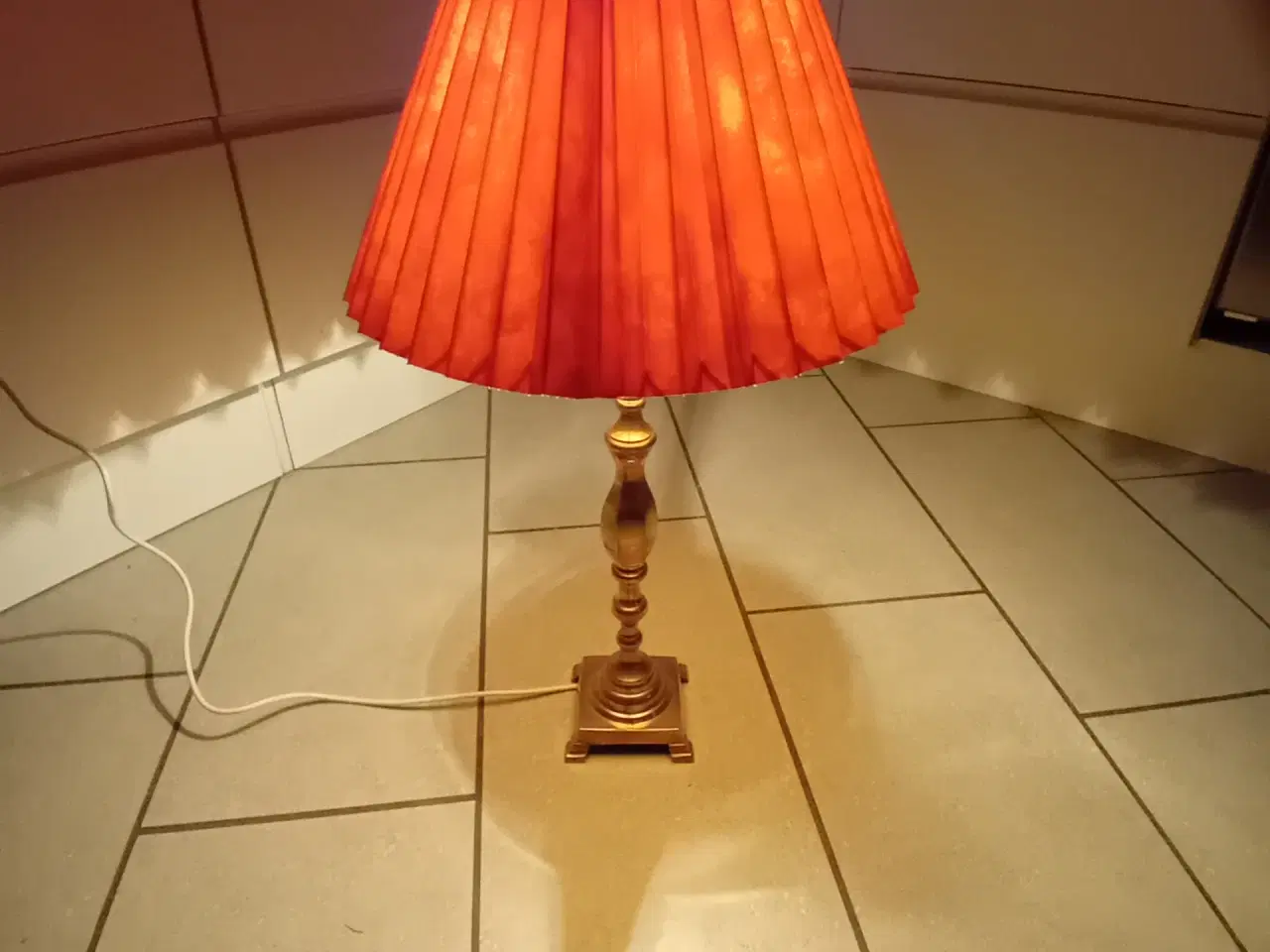 Billede 2 - Messing  lampe 