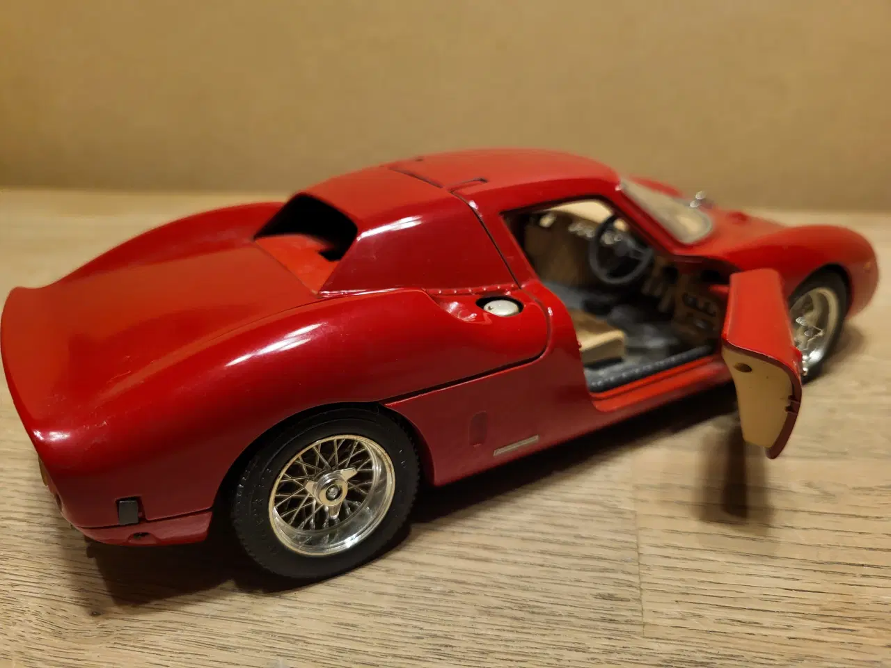 Billede 5 - Modelbil, Ferrari 250 Le 1965, skala 1/18