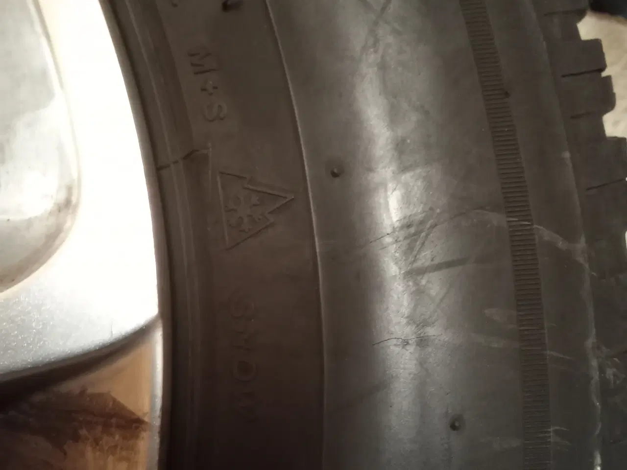 Billede 4 - Vinterdæk på alu fælge