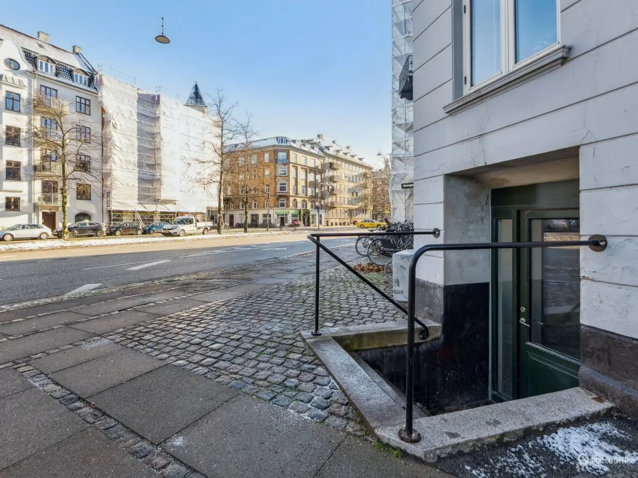 Billede 14 - Et butikslokale med sjæl, lys og plads til at skabe dit eget univers