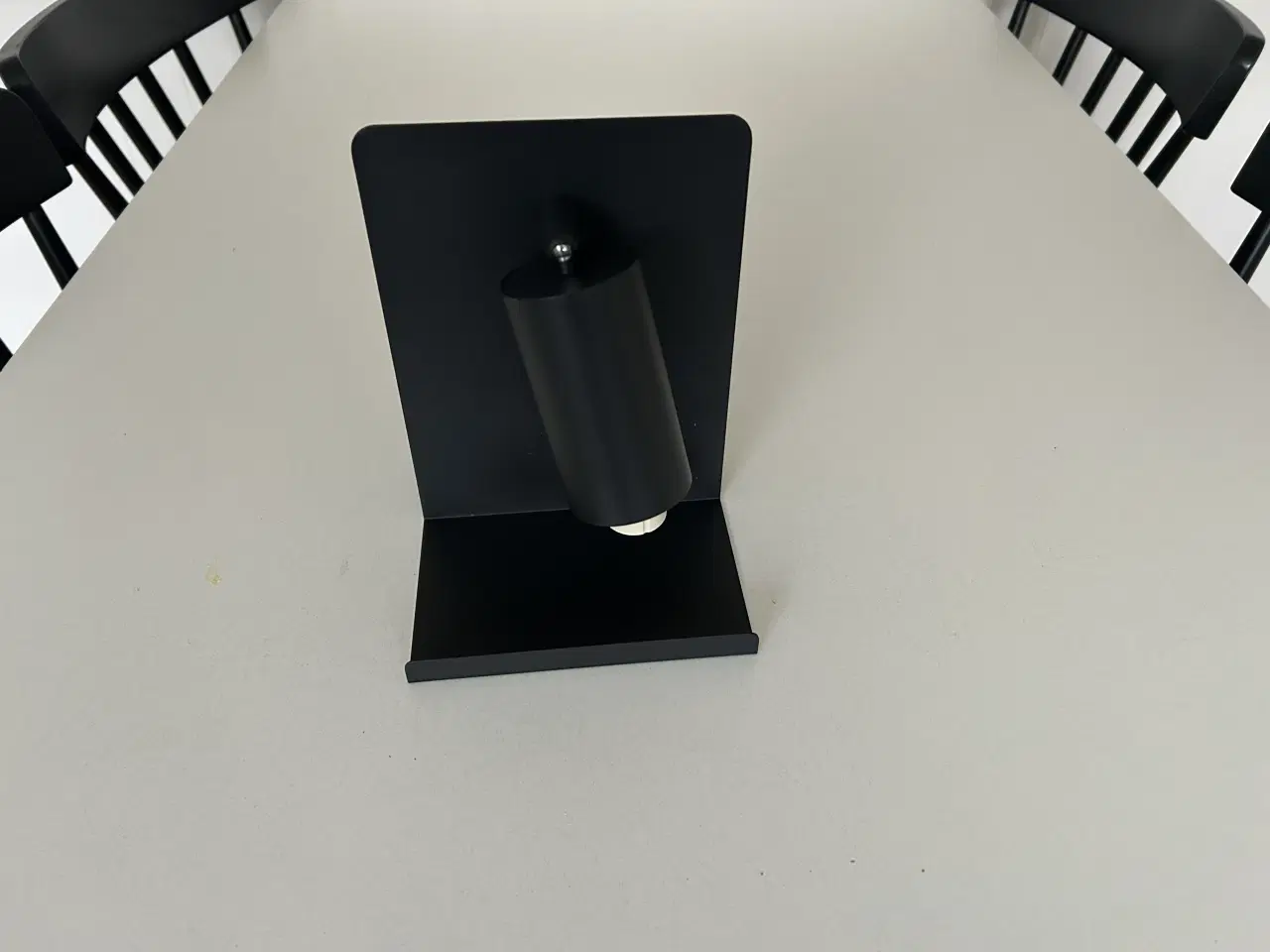 Billede 3 - Væglamper med usb og hylde