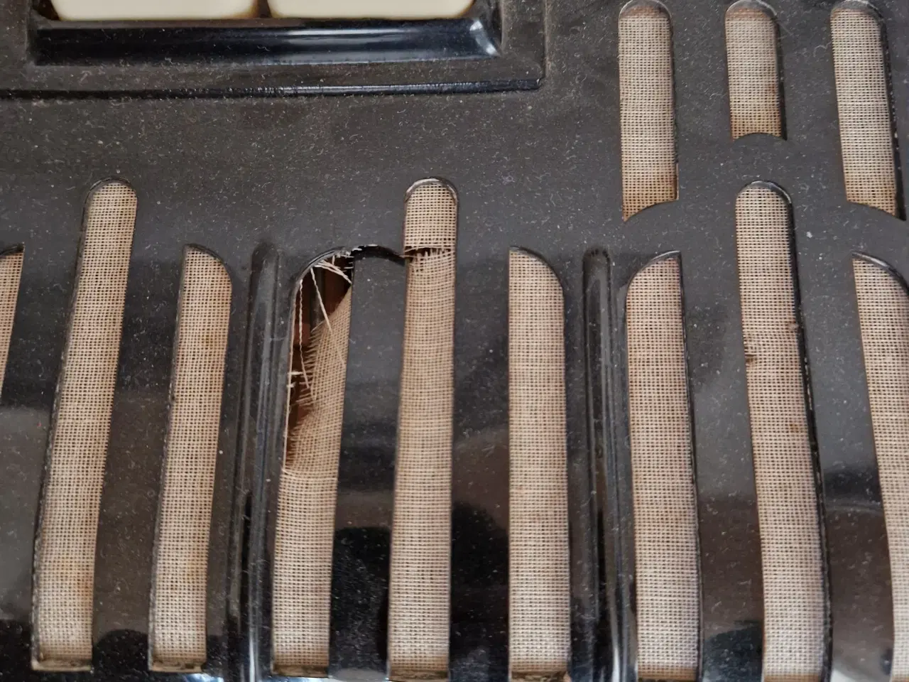 Billede 2 - Ældre Traviata harmonica med defekt