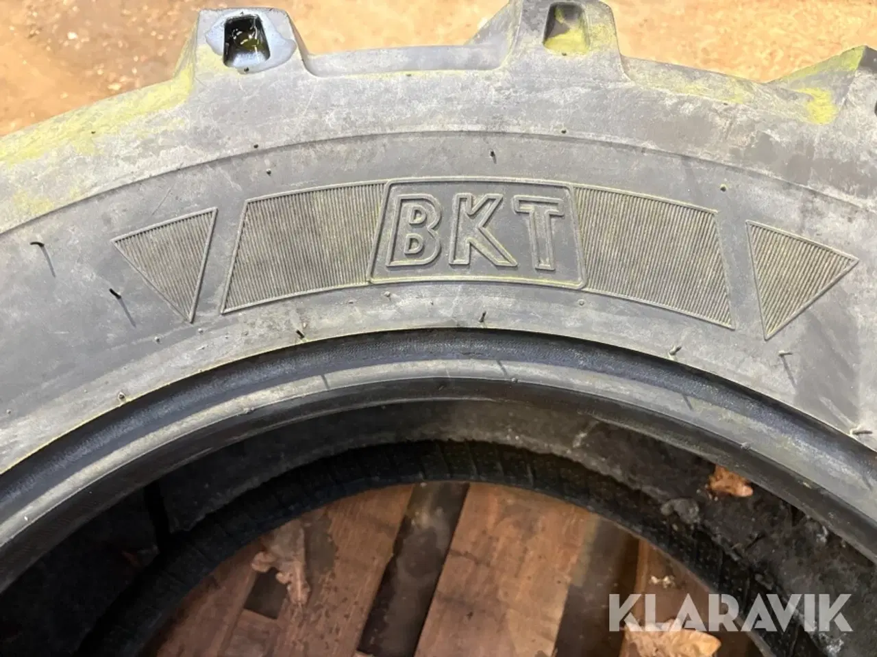 Billede 9 - Dæk  405/70-24 uden fælg